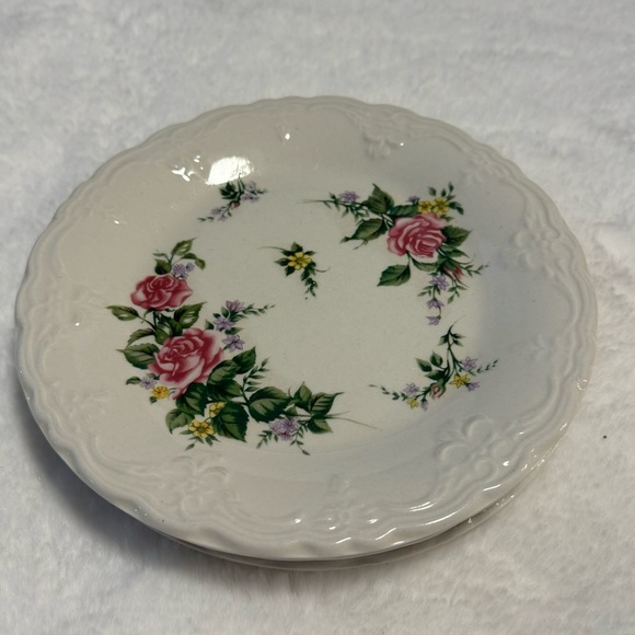Beverly Rose White Pink Floral Dinnerware Salad Plates Elegant Cottagecore VTG - Picture 3 of 11